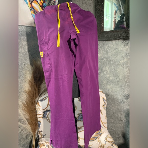 Wonderwink Scrub Set - Picture 5 of 15